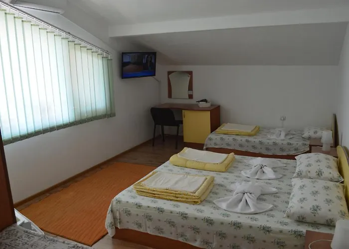 Yanis 3* Chernomorets