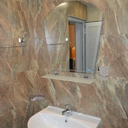 Guest house Yanis 3*