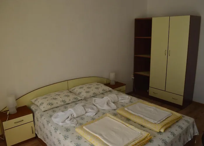 Yanis 체르노모레츠