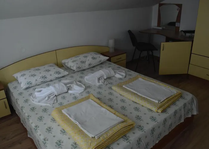 Yanis 체르노모레츠